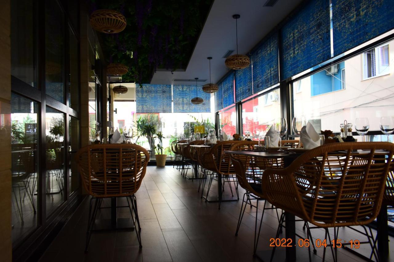 Carpe Diem Apartments-Hotel Shengjin Bagian luar foto