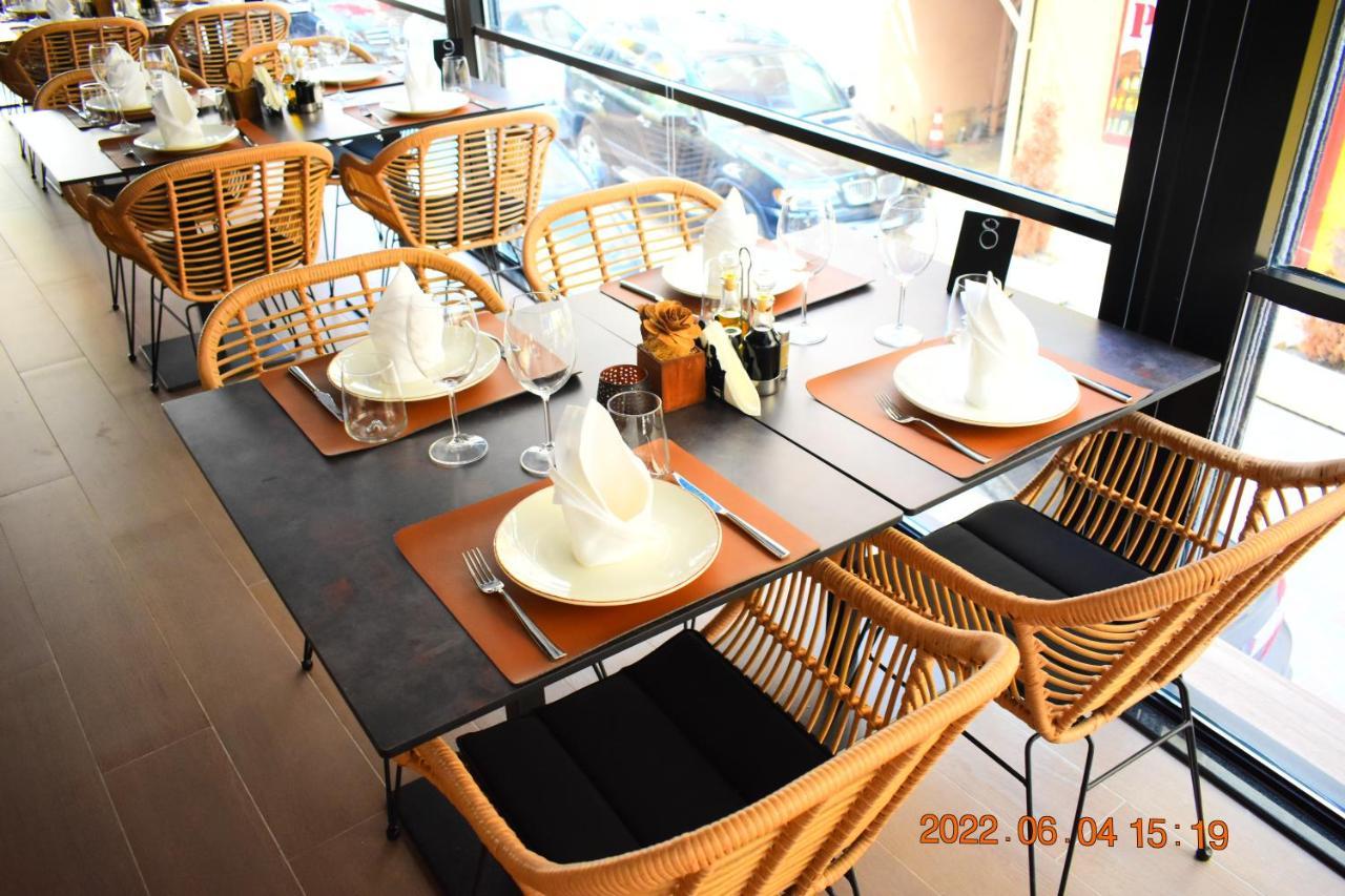 Carpe Diem Apartments-Hotel Shengjin Bagian luar foto
