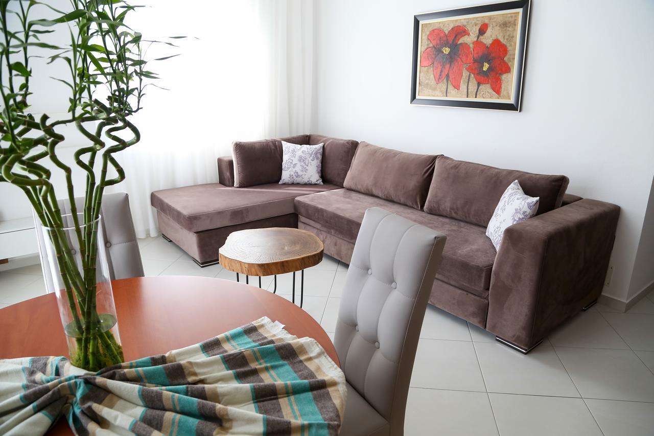 Carpe Diem Apartments-Hotel Shengjin Bagian luar foto